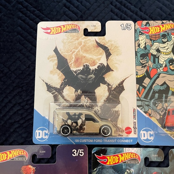 Hot Wheels Pop Culture 2022 Batman Vehicles 1-5 set bundle - Picture 2 of 6